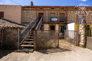 Casa adossada  De santa marina. Alameda del valle