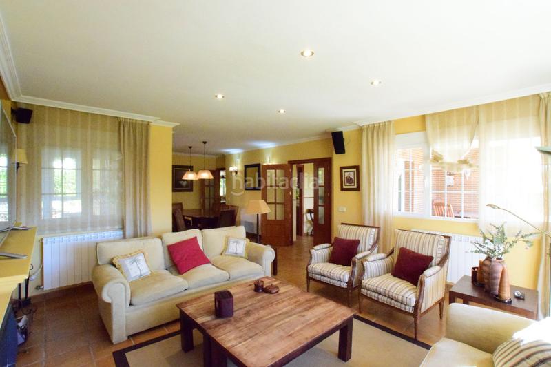 Foto ff6dafc7-2c37-47bc-b6f4-5aaa8f48d248. Miete haus mit heizung in Soto del Real