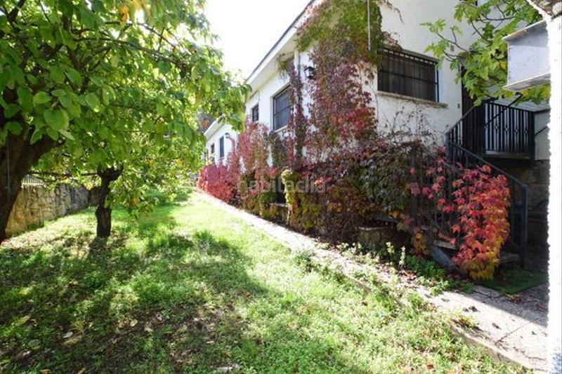 Foto 898d0883-dcf3-4742-85a9-8bad199a38aa. Casa amb calefacció piscina a Soto del Real