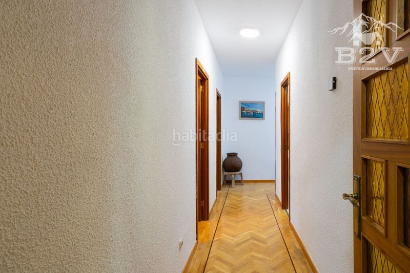 Foto cbef8471-de68-41b2-8e3c-24f46244716c. Casa en Soto del Real