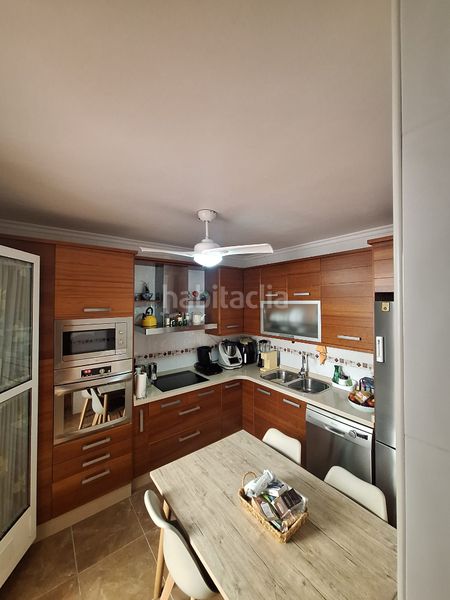 Foto 0b2c0e20-88a6-49b3-9b31-f8ab38667be3. Casa aparellada amb aparcament a Las Norias Ejido (El)