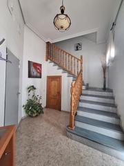 Casa adossada a Santa María del Águila. Unibel