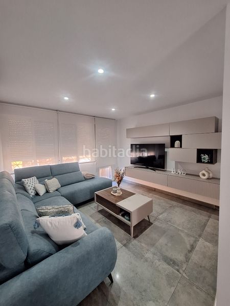 Foto 77e53874-00ab-4b99-bf95-73f3d0f6a518. Casa aparellada amb aparcament a Santa María del Águila Ejido (El)