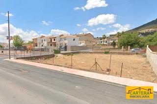 Terrain résidentiel à Carretera de íllora 9. Venta solar 700 m2 ctra. illora -alomartes-