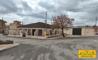 Chalet en Calle codorniz 33. Venta chalet c/ codorniz, esq. calle sevilla -alomartes-