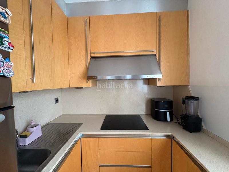 Foto 8d65ad7b-a5e7-4350-8e69-9f3c560ba7ca. Dúplex amb calefacció a Ampolla (L´)