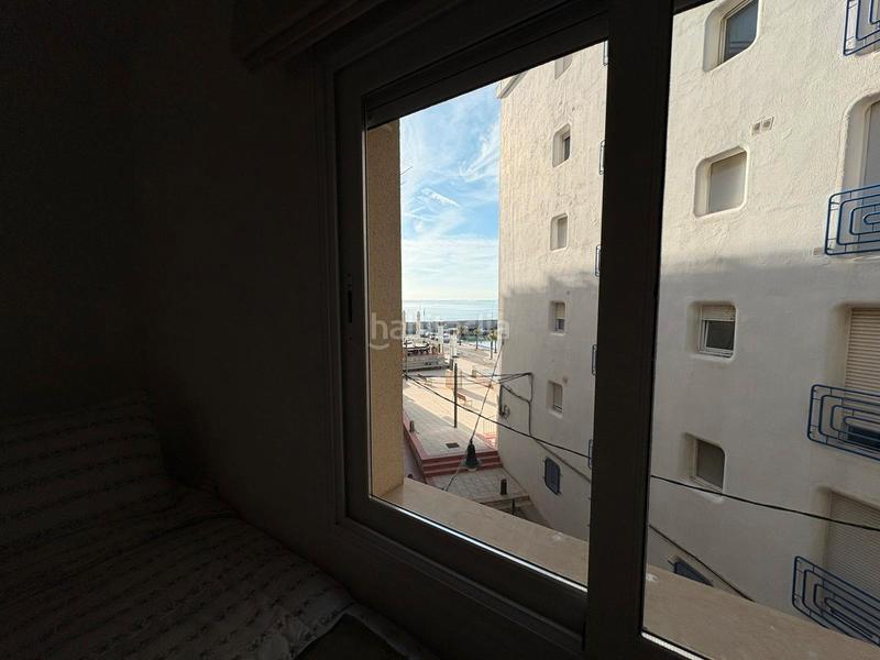 Foto d2a418e3-f572-40e1-be67-2a353cd6c26c. Dúplex amb calefacció a Ampolla (L´)