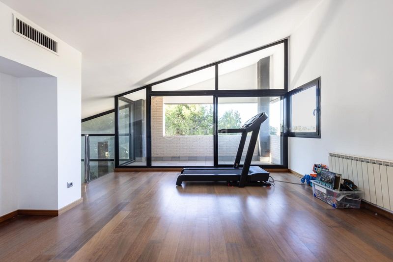 Foto 164f486f-bd95-4f4e-9135-2585eef8d739. Casa aparellada amb calefacció aparcament piscina a Cambrils