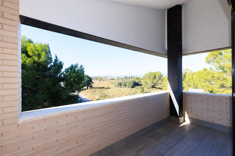 Foto 1df12900-39c9-42a4-b3e3-3afe5f256de2. Casa aparellada amb calefacció aparcament piscina a Cambrils