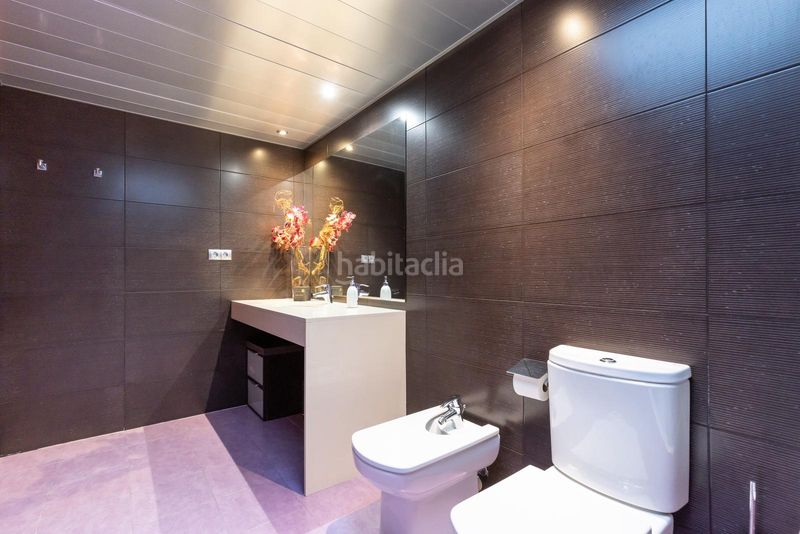 Foto 2876910d-2c68-40e7-bcea-8028d4a562ca. Casa aparellada amb calefacció aparcament piscina a Cambrils