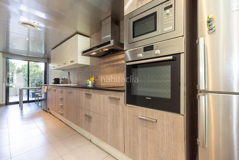 Foto 761621ed-380f-4275-9119-5e81af0d5ba1. Casa aparellada amb calefacció aparcament piscina a Cambrils