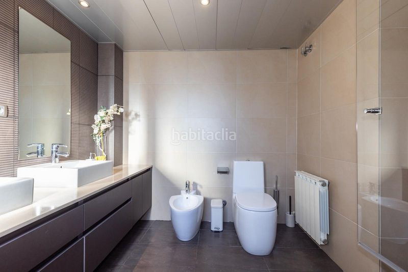 Foto 82845a1c-206b-470e-ba49-d0284504eeda. Casa aparellada amb calefacció aparcament piscina a Cambrils