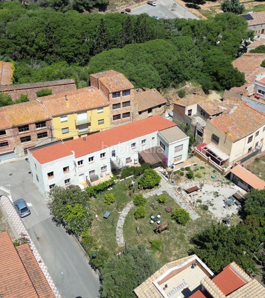 Foto 43734d3e-c755-42ca-8f1c-3c51fe93295f. Casa amb xemeneia calefacció aparcament a Riudecanyes