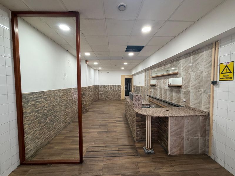 Foto 66269432-3344-40a7-b849-e14b11f3e713. Local comercial a carrer de rourell 3 a Llevant Reus