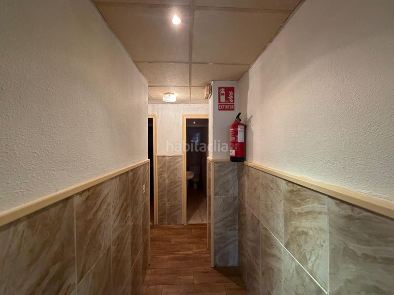 Foto e23989f2-26ef-4275-bdf6-c74792750993. Local comercial a carrer de rourell 3 a Llevant Reus