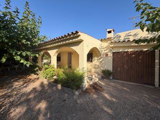 Country house  Vial camino. Casa independiente con 1.000 m² de parcela en vila-seca