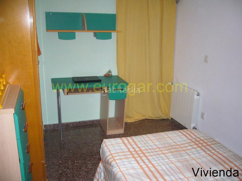 Foto ccddcadf-4e75-45cf-a52d-cc84e60b68c3. Casa amb aparcament a Centro Chiva