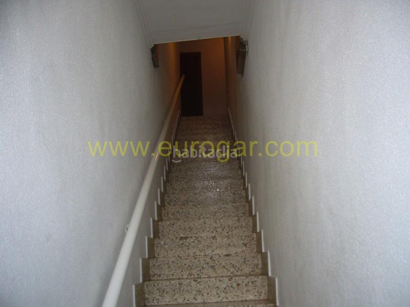 Foto 29dba9ec-4c54-4e33-8b9d-d82eb61956bc. Casa  con buhardilla y local comercial céntrico 46370 en Chiva