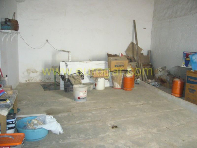 Foto aeabf394-7636-4751-8ebd-6b4cfa1cdec5. Casa  con buhardilla y local comercial céntrico 46370 en Chiva