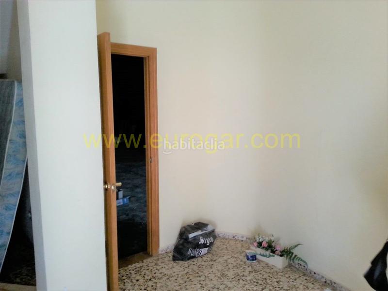 Foto 2cc7271d-749b-4e53-bad5-1bdc7c1bd12c. Casa amb aparcament a Cheste