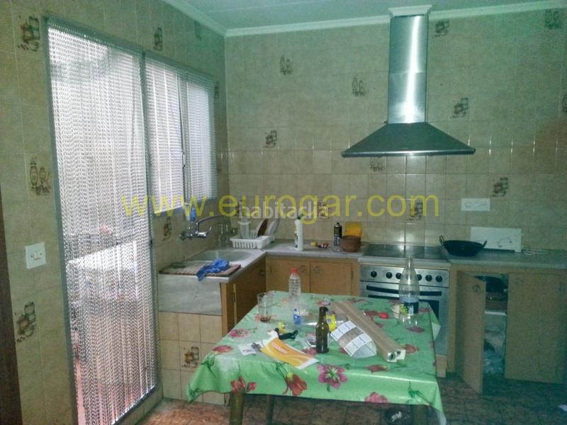 Foto 7bbe5dd1-f960-4d2b-a820-655845b845ff. Casa amb aparcament a Cheste