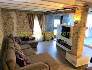 Casa a Buñol. Casa de pueblo con tres alturas en buñol 46360
