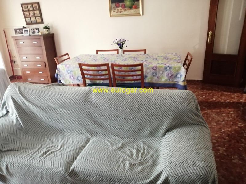 Foto 1e7f749d-0923-49ce-b198-a0c17bcef4b9. Piso  de 138m2 en venta 46370 en Centro Chiva