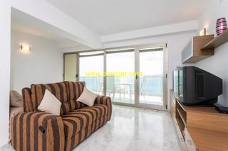 Apartament a Centro Urbano. Apartamento con terraza y piscina comunitaria en benidorm 03501