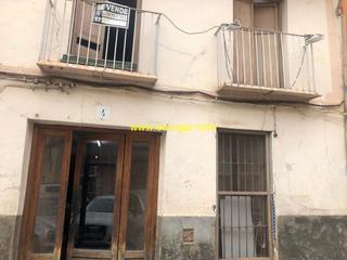 Casa a Cheste. Solar de 280m2 para reformar en venta en cheste 46380