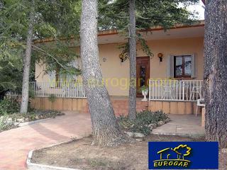 Xalet a Centro. Chalet en venta en la loma del castillo, chiva 46370