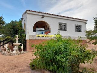 Xalet a Centro. Chalet en venta en las pedrizas, chiva 46370