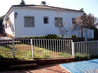 Xalet a Vilamarxant. Chalet en venta en vilamarxant 46191
