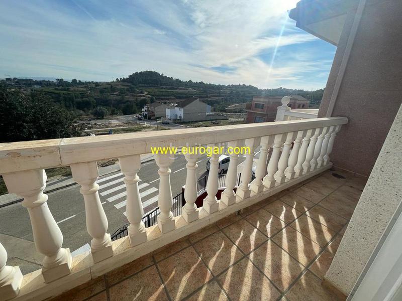 Foto 2e1b9b19-b809-4019-a1c5-ded7087a6f8d. Casa adossada amb aparcament piscina a Godelleta