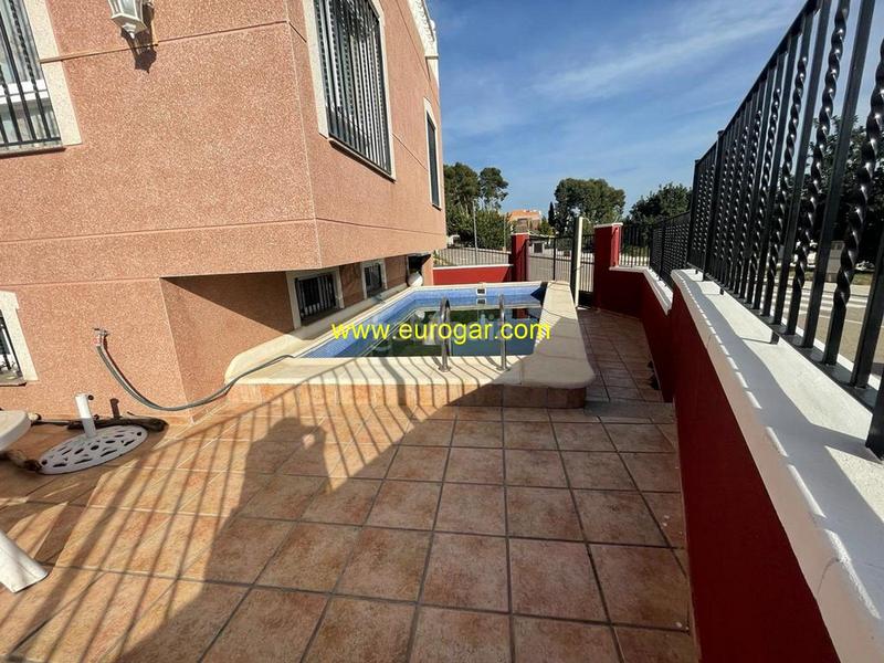 Foto 549fae89-46c3-429c-af00-bfb28c7d88c6. Casa adossada amb aparcament piscina a Godelleta