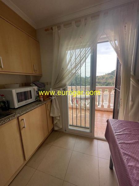 Foto 647790ee-dff2-4a15-9aea-fc5aaf15f0b9. Casa adossada amb aparcament piscina a Godelleta