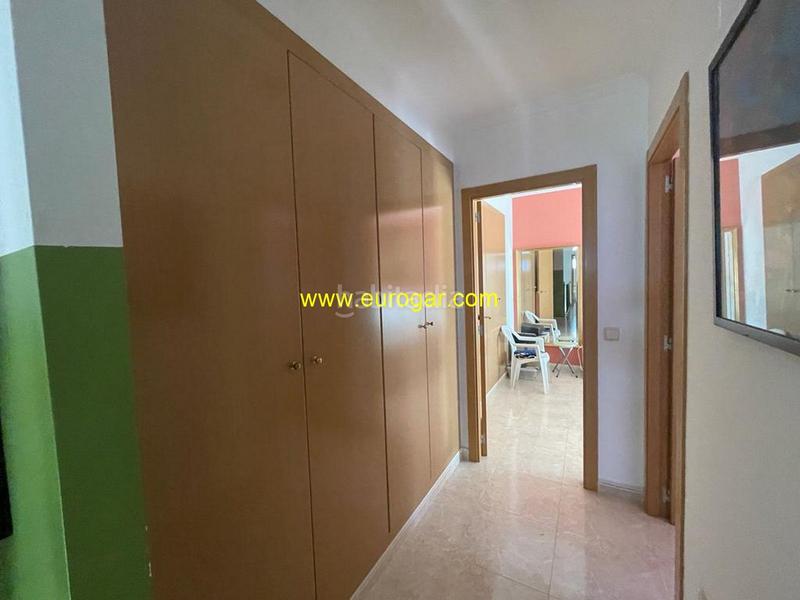 Foto 97c1d3b3-5779-4069-a40d-ff49b4518001. Casa adossada amb aparcament piscina a Godelleta