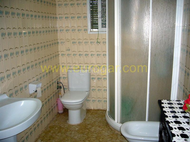 Foto d93fe16d-dd62-4f72-aada-a82dd388c4b9. Xalet amb aparcament piscina a Godelleta