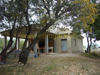 Xalet a Centro. Casa de campo en venta en chiva 46370