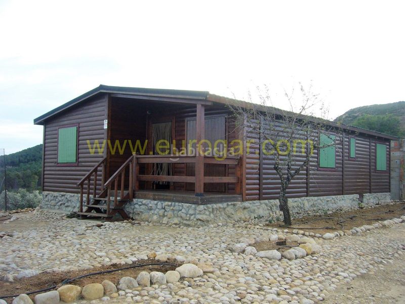 Foto 035307bc-c2ce-4cb8-a0f5-17eab42afe1d. Chalet con parcheggio in Turís