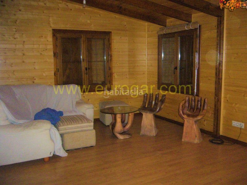 Foto ecf5ced3-17c4-413f-8a20-40079ae78ade. Chalet con parcheggio in Turís