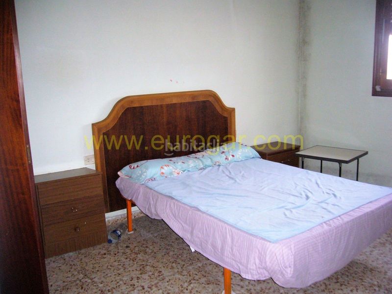 Foto f714220e-299a-45d2-8993-df0cd737b0f6. Chalet con parcheggio in Turís