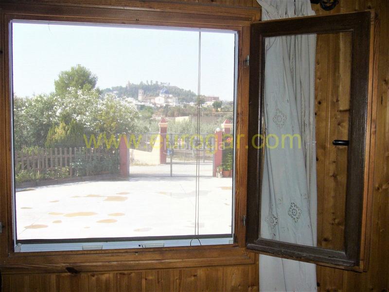 Foto 2427f24a-963c-478f-ad2f-e23811320490. Chalet casa de madera en venta 46370 en Centro Chiva