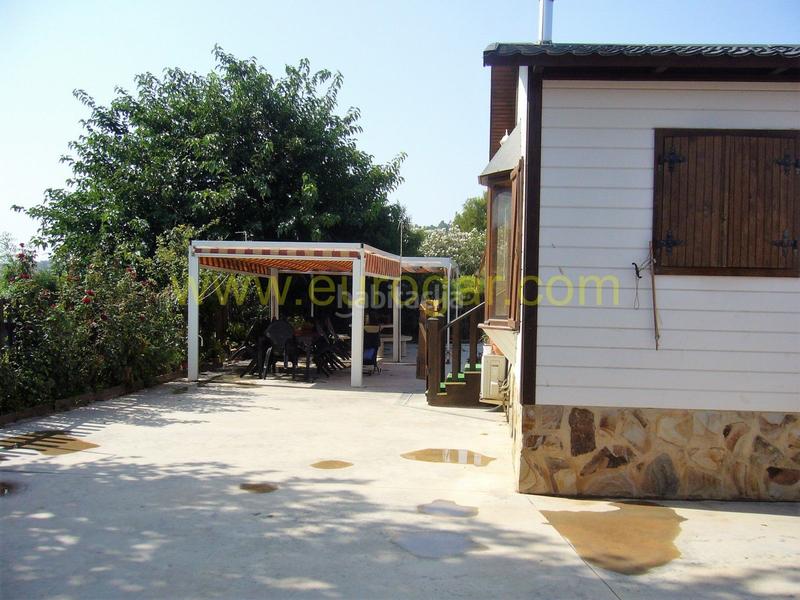 Foto 6ad901ea-b0bc-44c2-b6bd-927495839227. Chalet casa de madera en venta 46370 en Centro Chiva