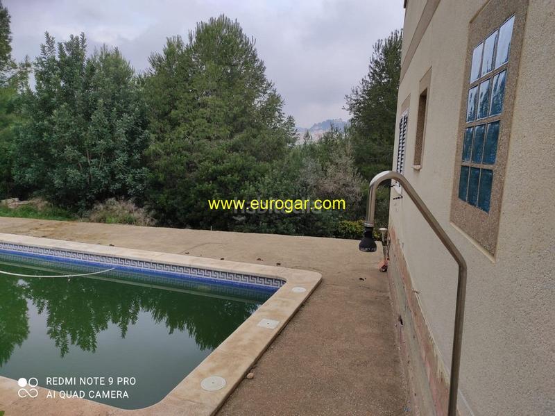 Foto 2c518dd6-9797-4a0c-93d4-a75ae305d4a1. Xalet amb piscina a Godelleta