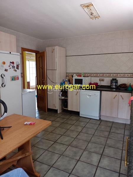 Foto b68f762e-91f5-4ffd-85bb-a6ae240c2281. Xalet amb piscina a Godelleta