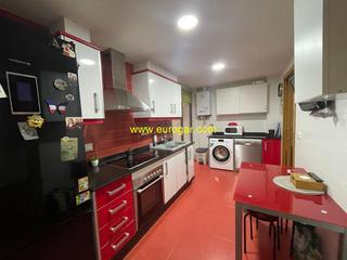 Pis a Centro. Piso en venta en chiva