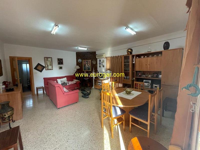 Foto 21e549b0-a916-4ed6-bc11-6e1167b6add8. Chalet with pool in Centro Chiva