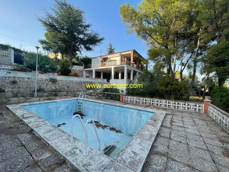 Foto ff0d63dd-e7df-49a1-acc1-8d83479c2626. Chalet with pool in Centro Chiva