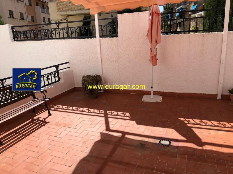 Foto 116d1d6e-23f3-48e6-bc7a-188d006da69a. Maison avec parking dans Centro Chiva