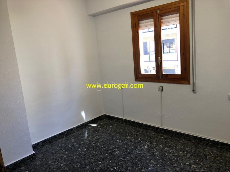 Foto c2989114-a4e7-4062-9fe3-a5c0d5a4f940. Maison avec parking dans Centro Chiva